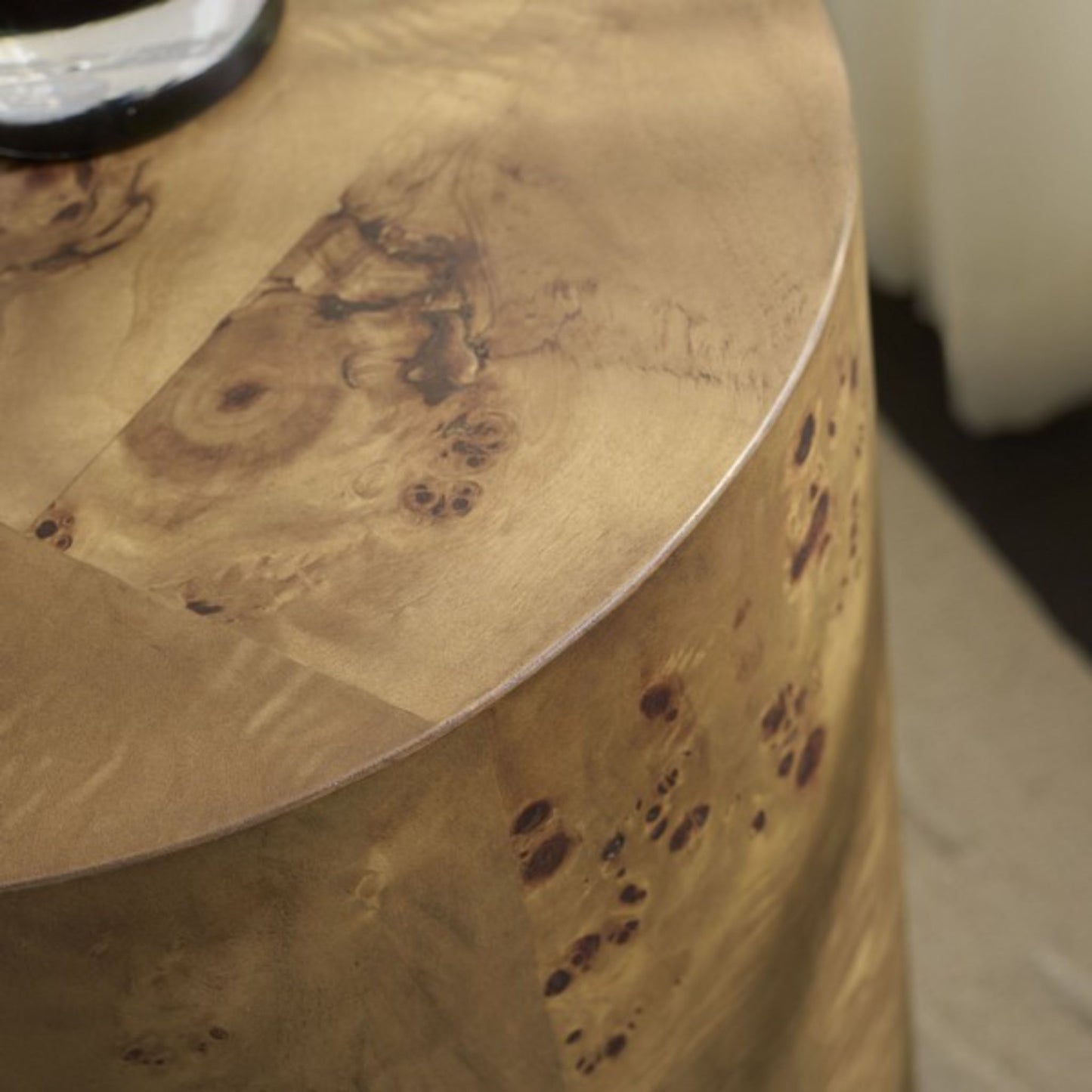 Siya Round Accent Table