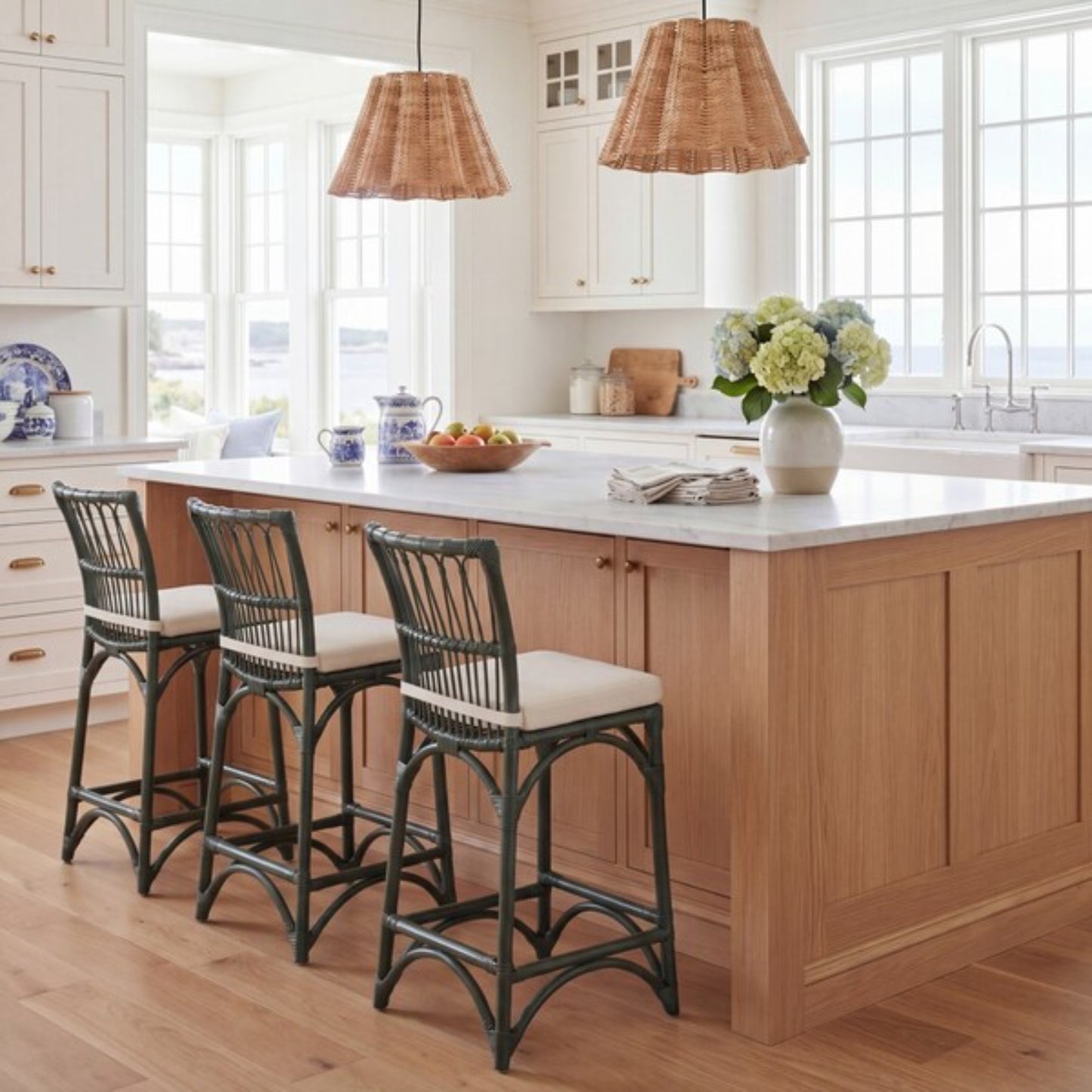 Zorianna Counter Stool / Cushion