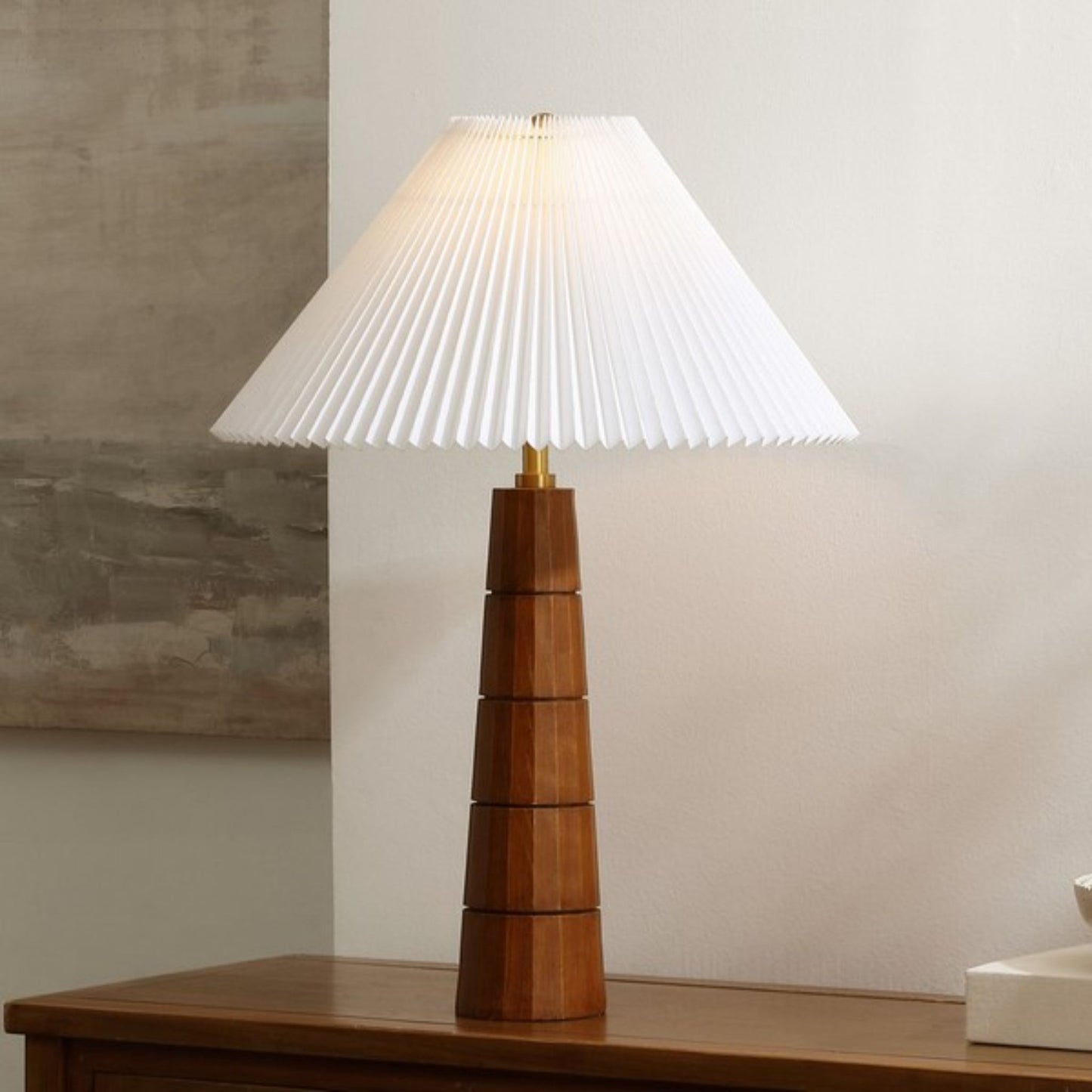 ISLA RESIN TABLE LAMP